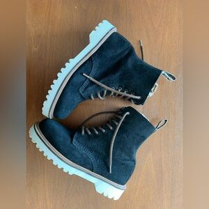 Doc Martens Pascal Boot in Black Suede